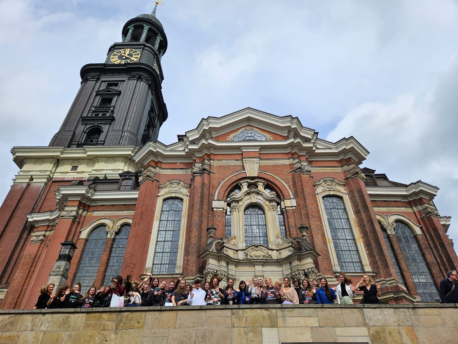 b8f39d27-7b1a-4037-8e6a-489416fb0ce2_2023-09-23_05_58_00