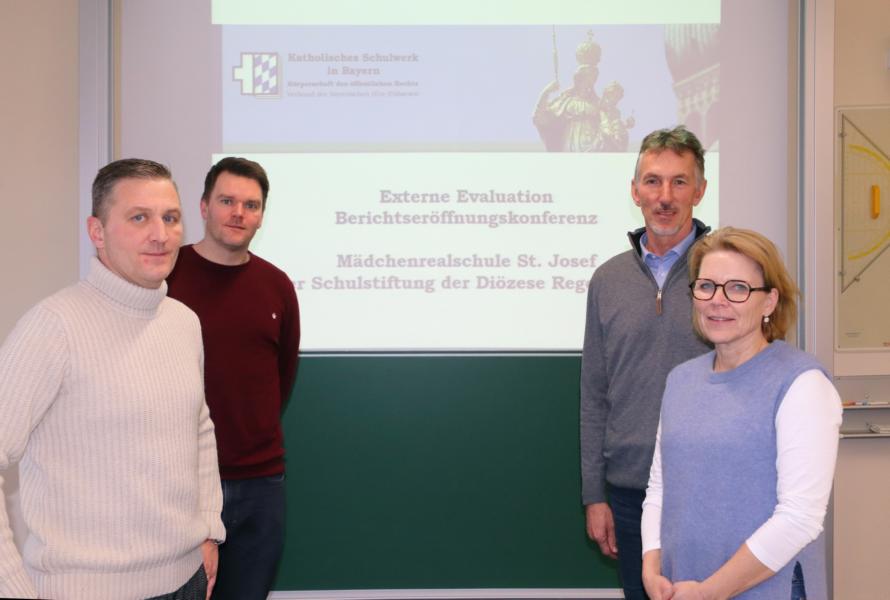 K800 Schulleitung mit EVA Team 1