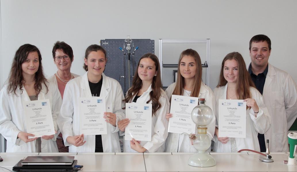 Preisträgerinnen Chemie kleinere Datei